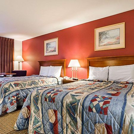 Econo Lodge Richmond Kültér fotó