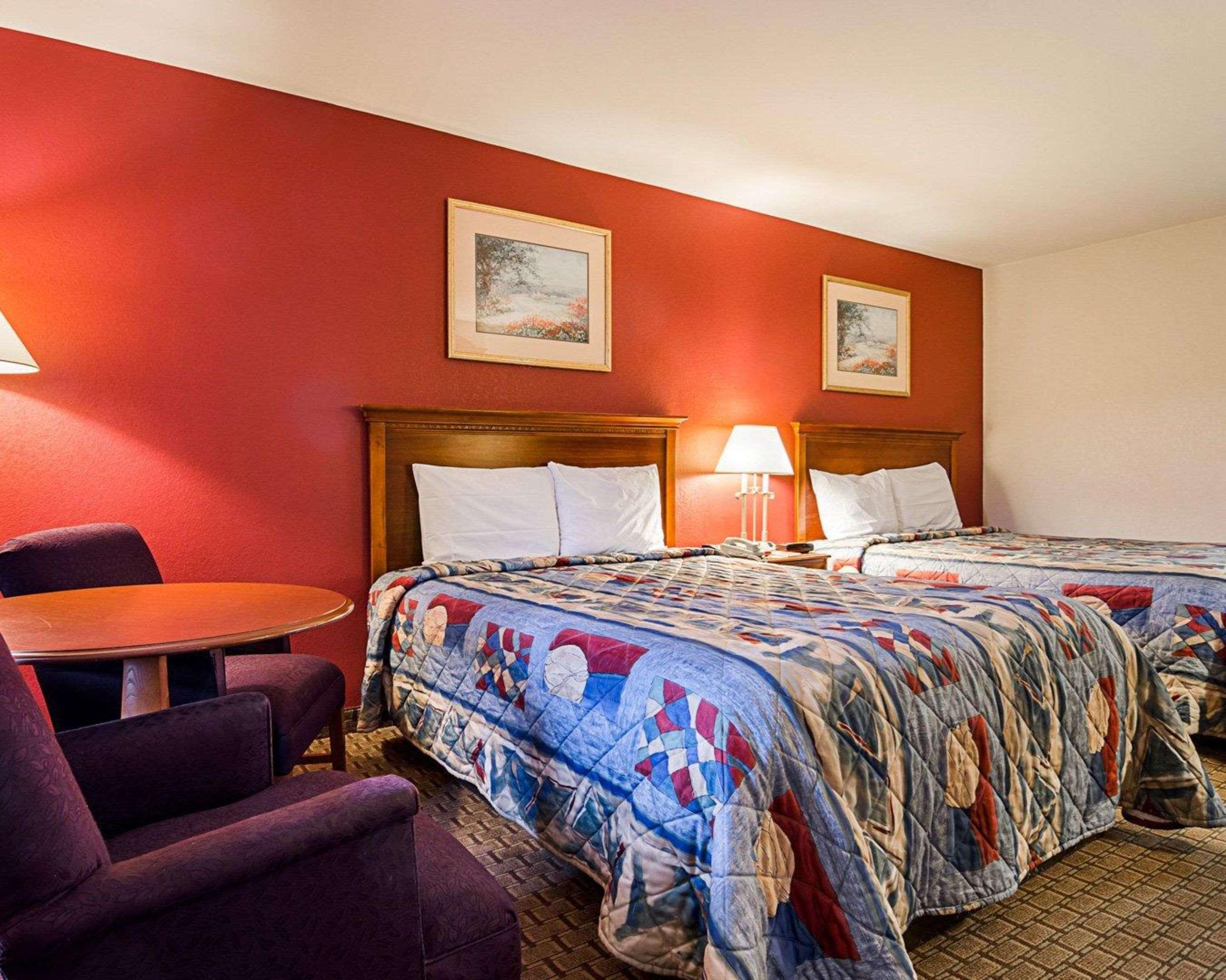 Econo Lodge Richmond Kültér fotó