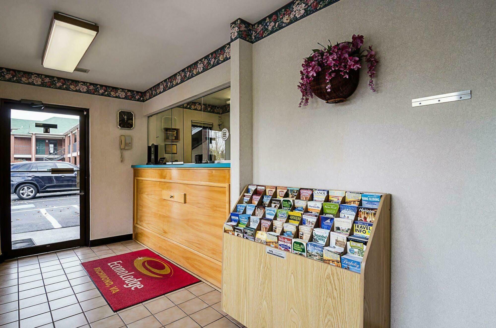 Econo Lodge Richmond Kültér fotó