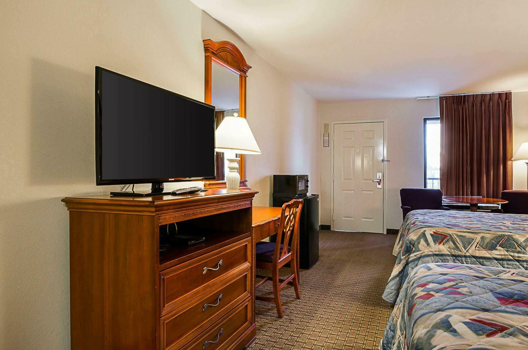 Econo Lodge Richmond Kültér fotó